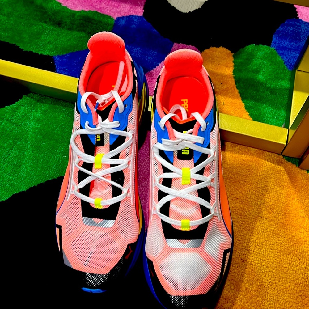 Brand new shoes for sale for women 100% authentic for running